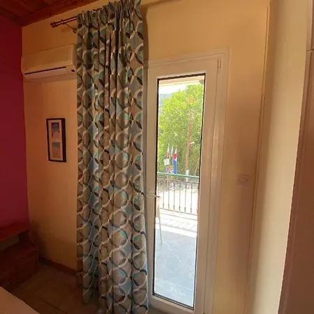 Lejlighedshotel Marathes Áyios Nikítas