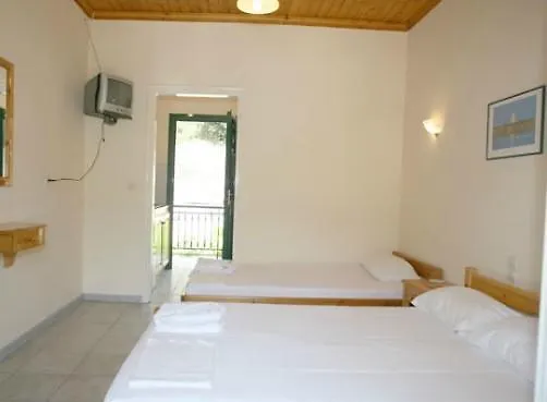 شقة فندقية Marathes 4*