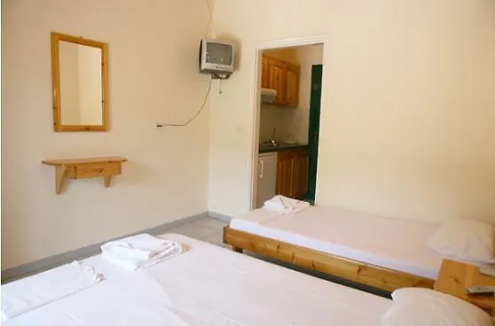 شقة فندقية Marathes 4*