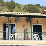 شقة فندقية Marathes 4*