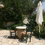 شقة فندقية Marathes 4*