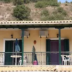 شقة فندقية Marathes Áyios Nikítas