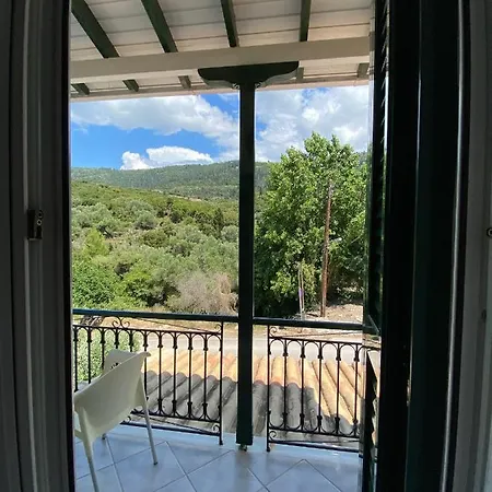 Marathes Studios * Agios Nikitas