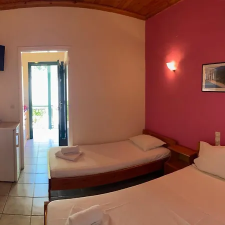Marathes Studios Aparthotel